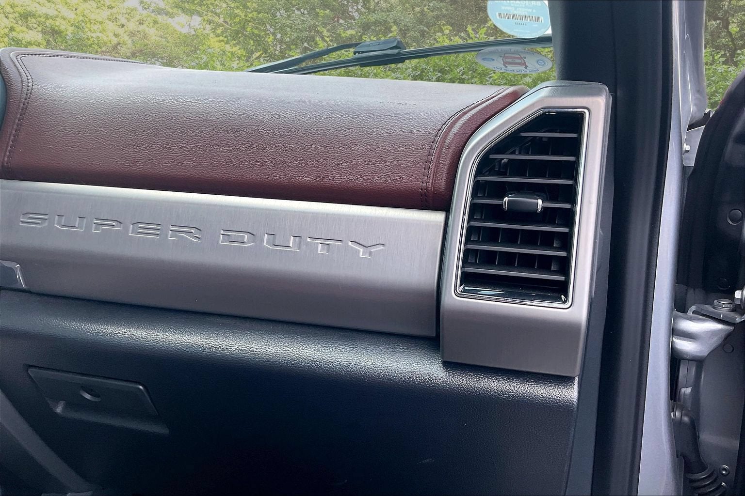 2022 Ford Super Duty F-250 SRW Platinum