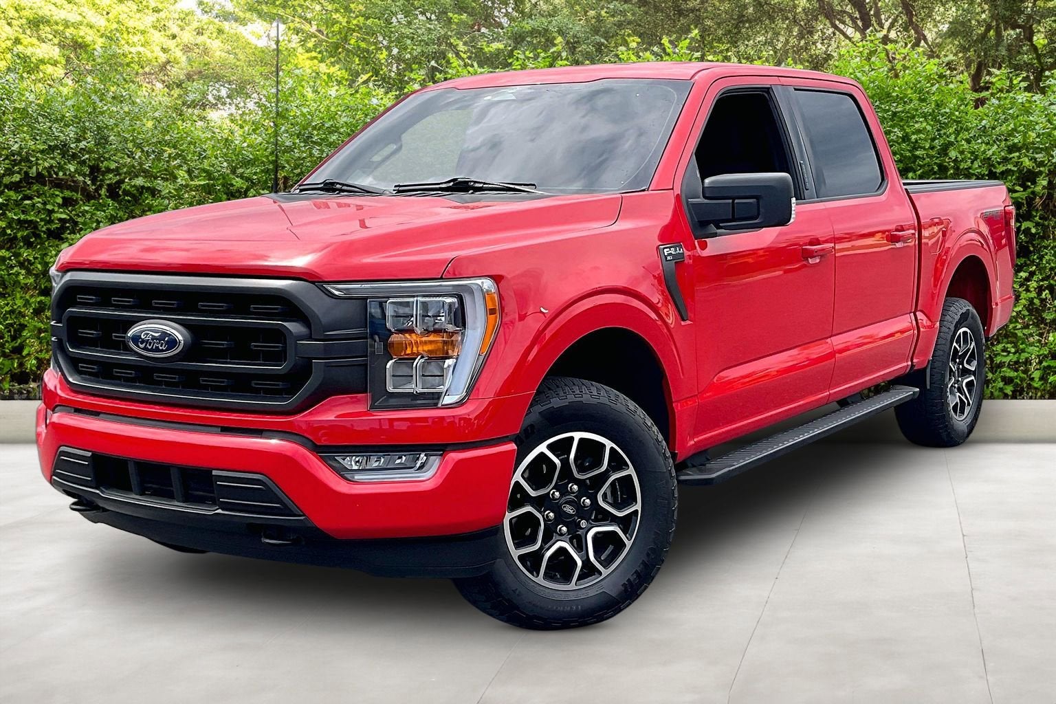 2023 Ford F-150 XLT 4x4 SuperCrew 5-1/2 Box's photo