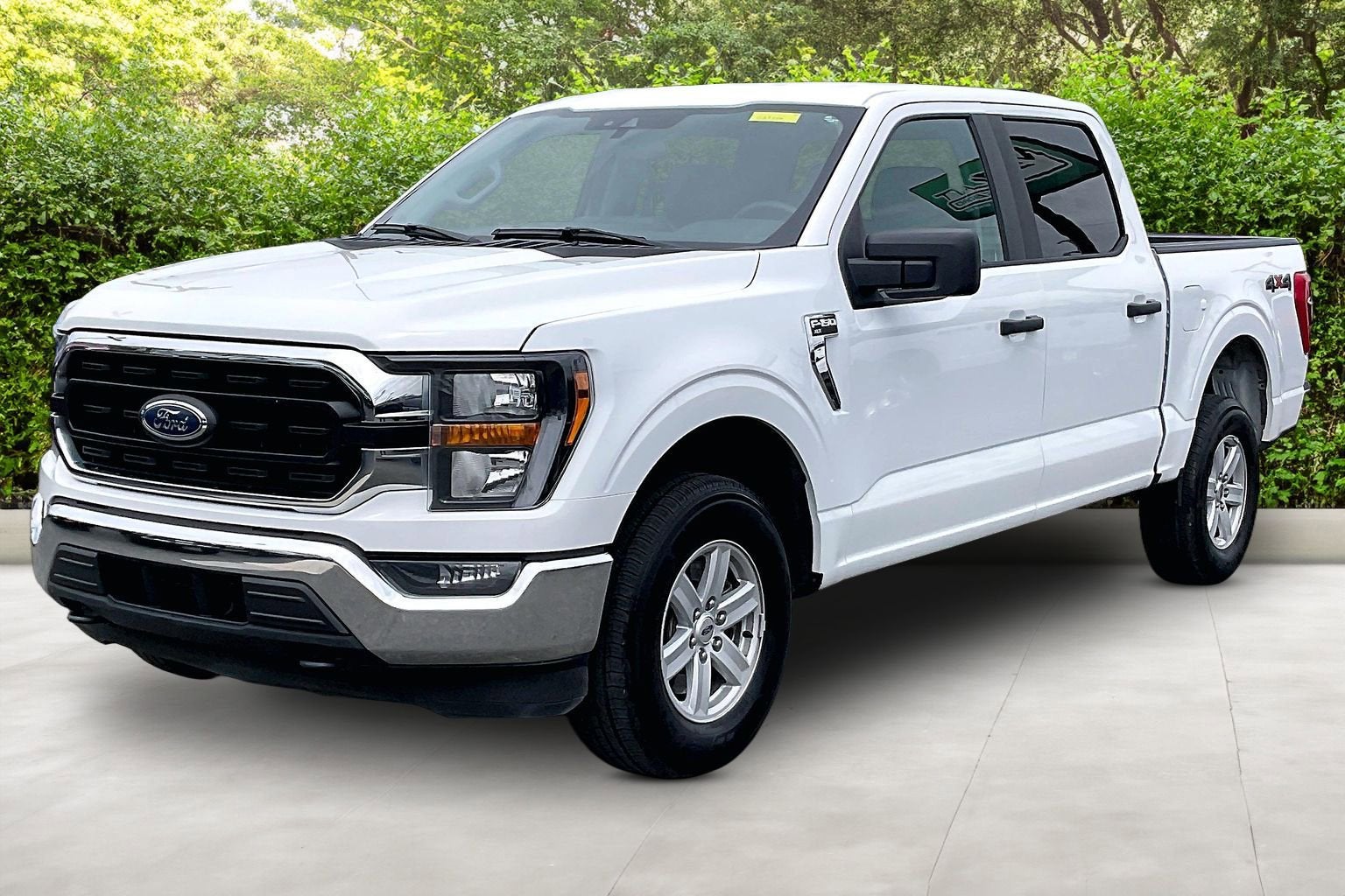 2023 Ford F-150 XLT 4x4 SuperCrew 145 in's photo