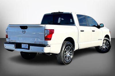 2024 Nissan Titan SV