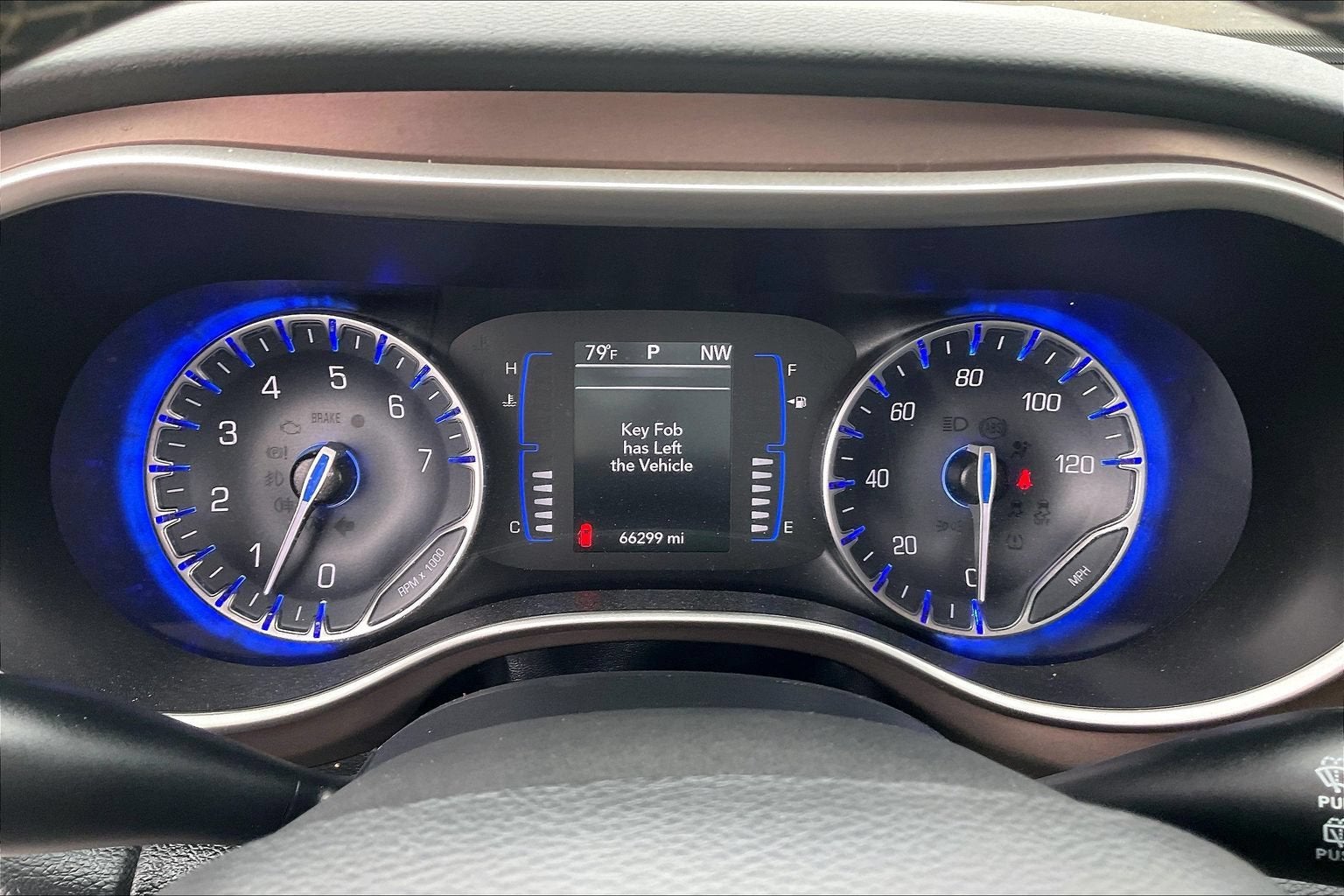 2023 Chrysler Voyager LX