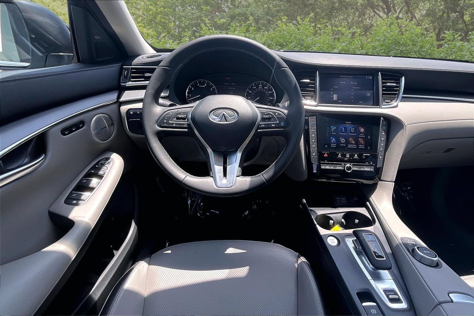 2024 INFINITI QX50 LUXE