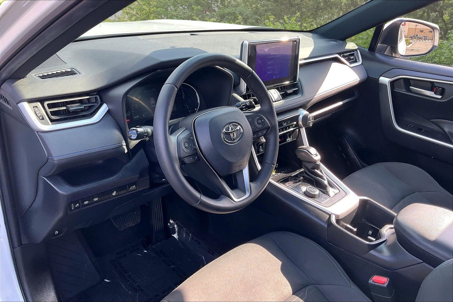 2023 Toyota RAV4 Hybrid SE