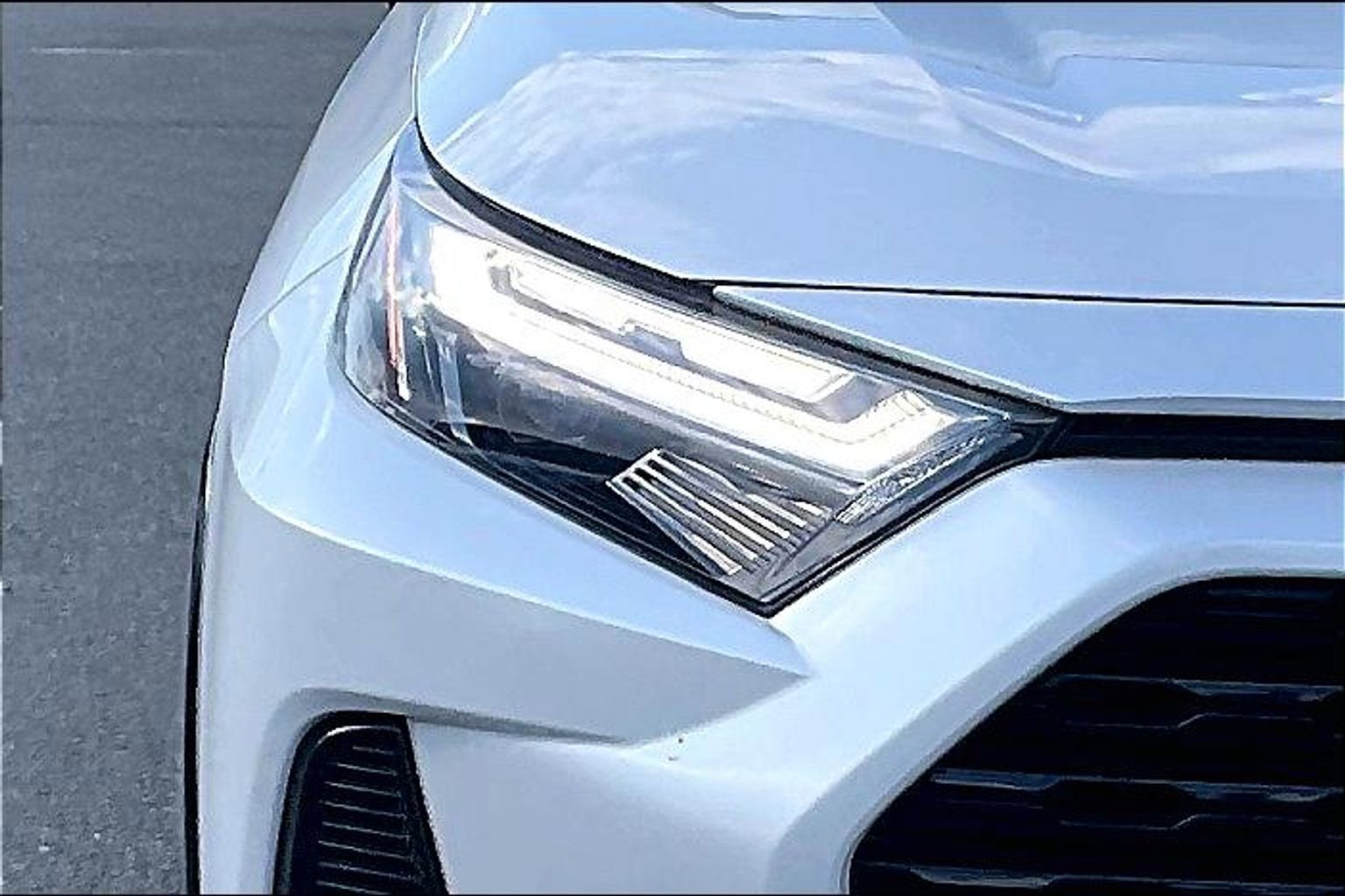2023 Toyota RAV4 Hybrid SE