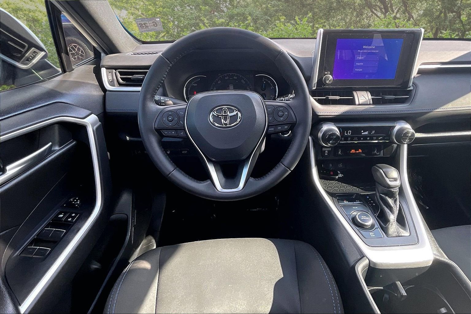 2023 Toyota RAV4 Hybrid SE