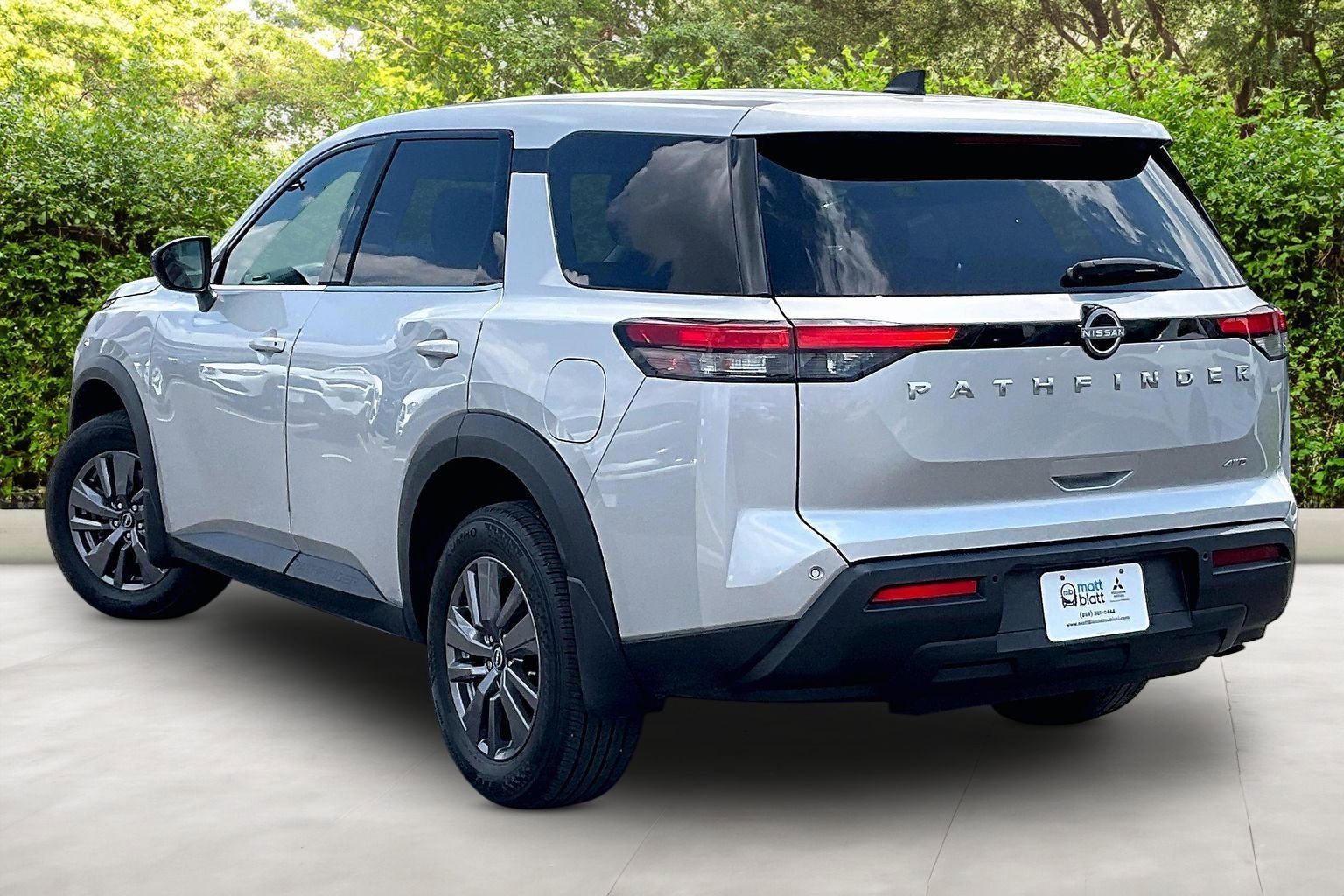 2023 Nissan Pathfinder S