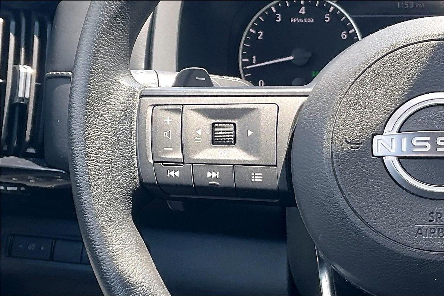 2023 Nissan Pathfinder S