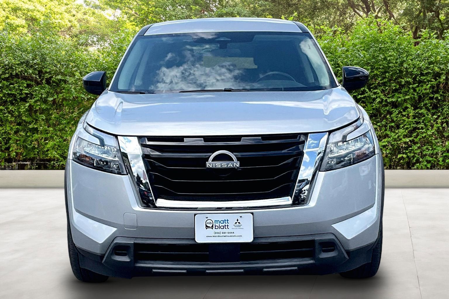 2023 Nissan Pathfinder S
