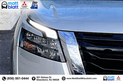 2025 Nissan Pathfinder SV