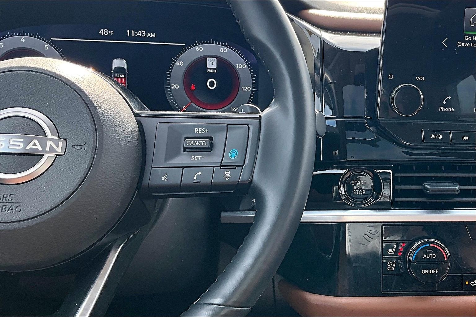 2025 Nissan Pathfinder Platinum