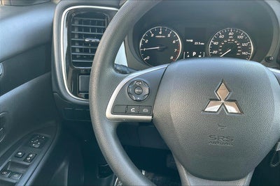2019 Mitsubishi Outlander ES