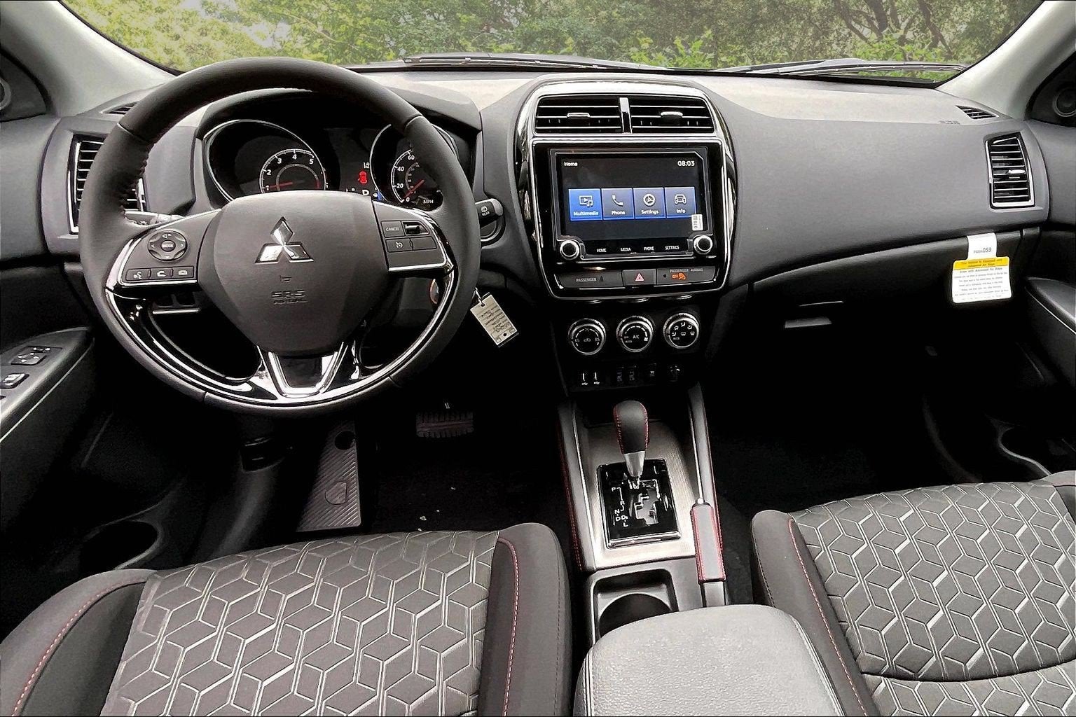 2027 Mitsubishi Outlander Sport LE