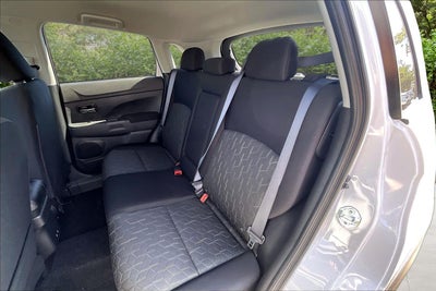 2027 Mitsubishi Outlander Sport LE
