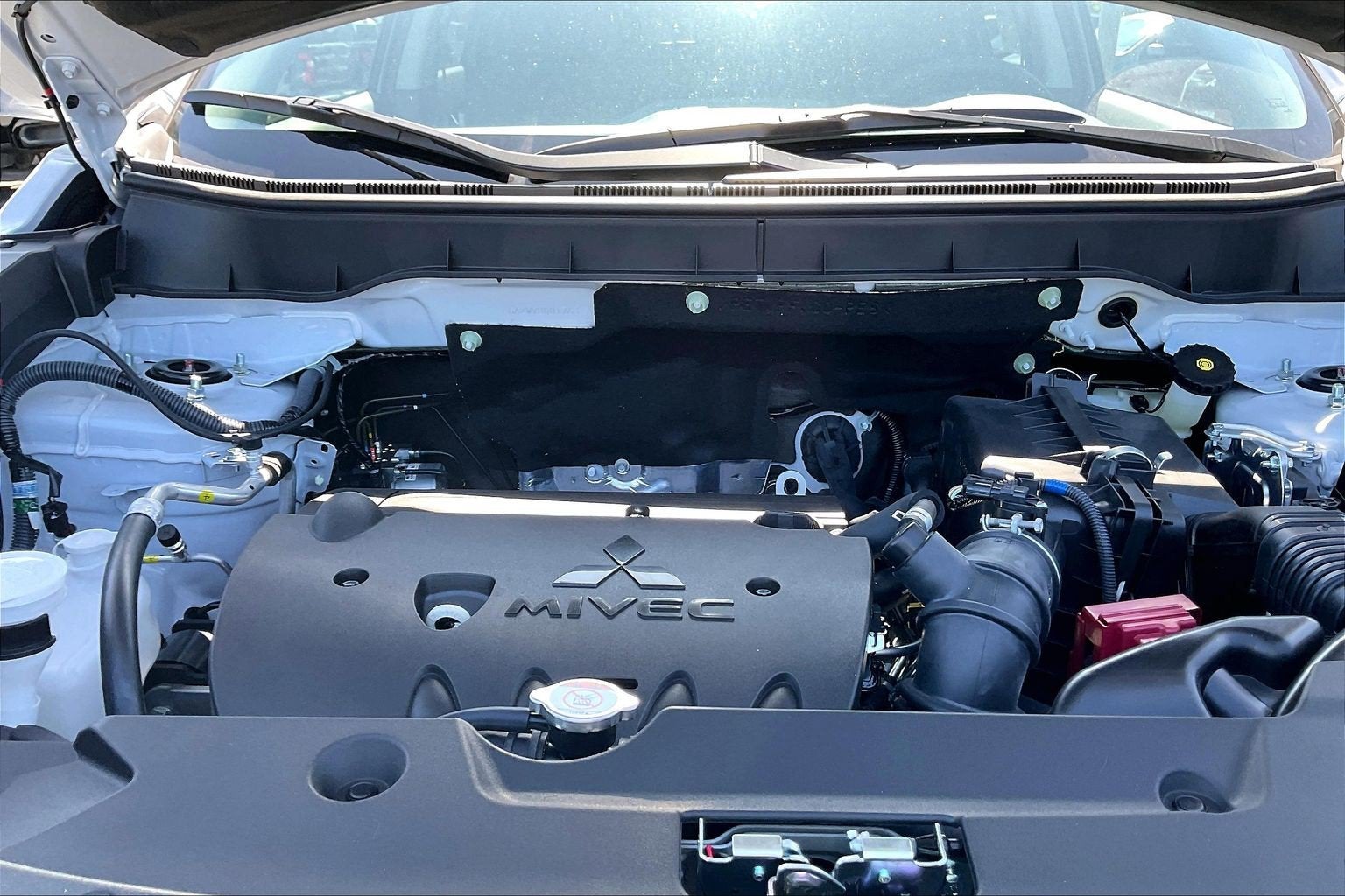 2027 Mitsubishi Outlander Sport LE
