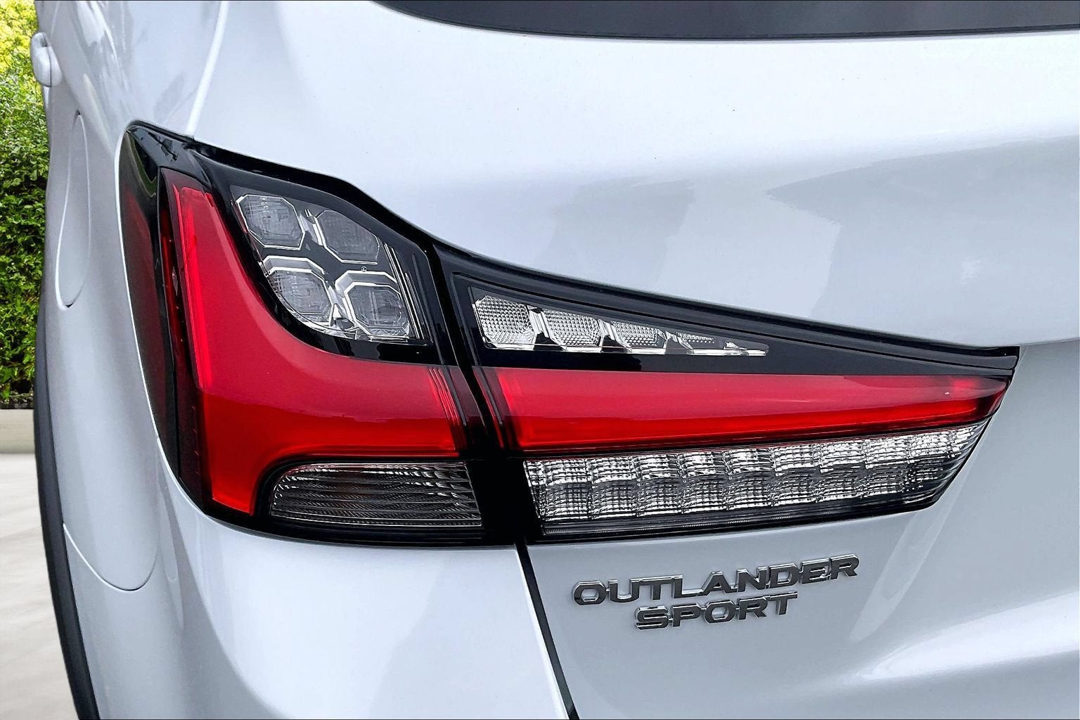 2025 Mitsubishi Outlander Sport ES