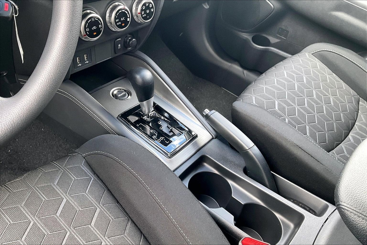 2026 Mitsubishi Outlander Sport ES