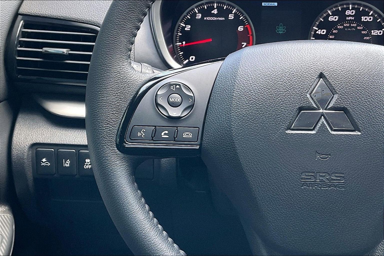 2023 Mitsubishi Eclipse Cross SE