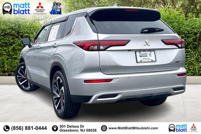 2022 Mitsubishi Outlander SE