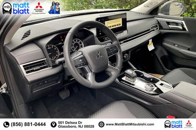 2026 Mitsubishi Outlander ES