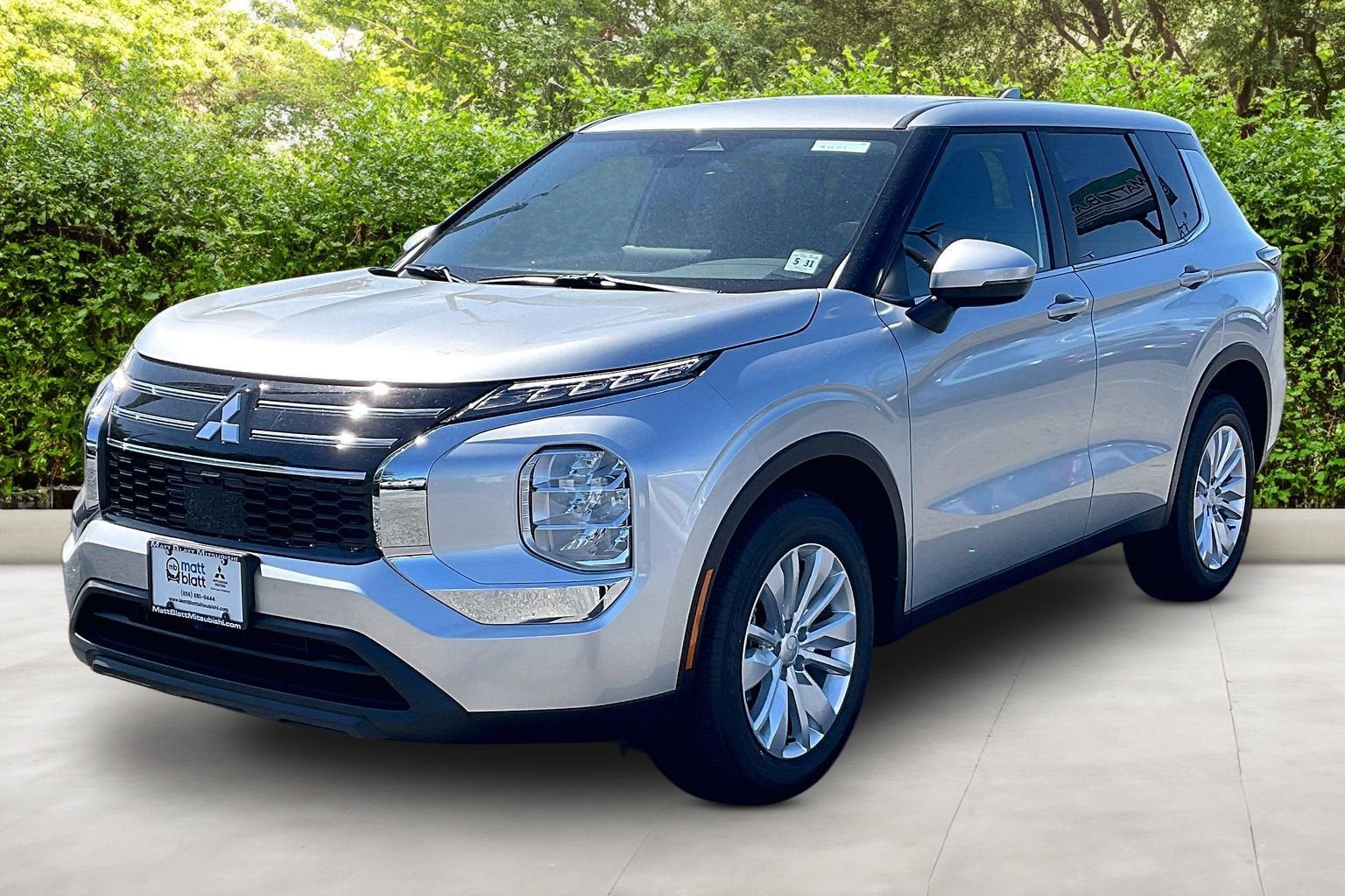 2026 Mitsubishi Outlander ES