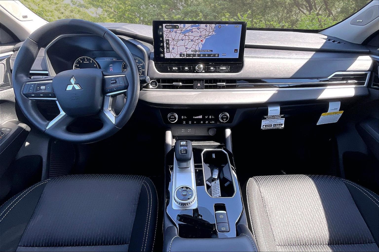 2026 Mitsubishi Outlander ES