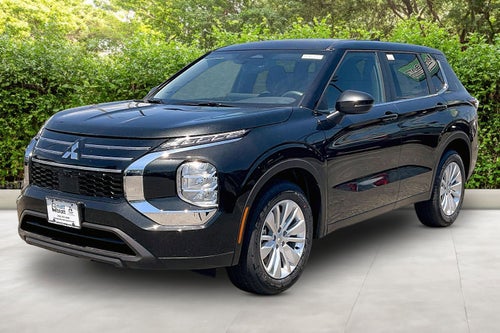 2026 Mitsubishi Outlander ES