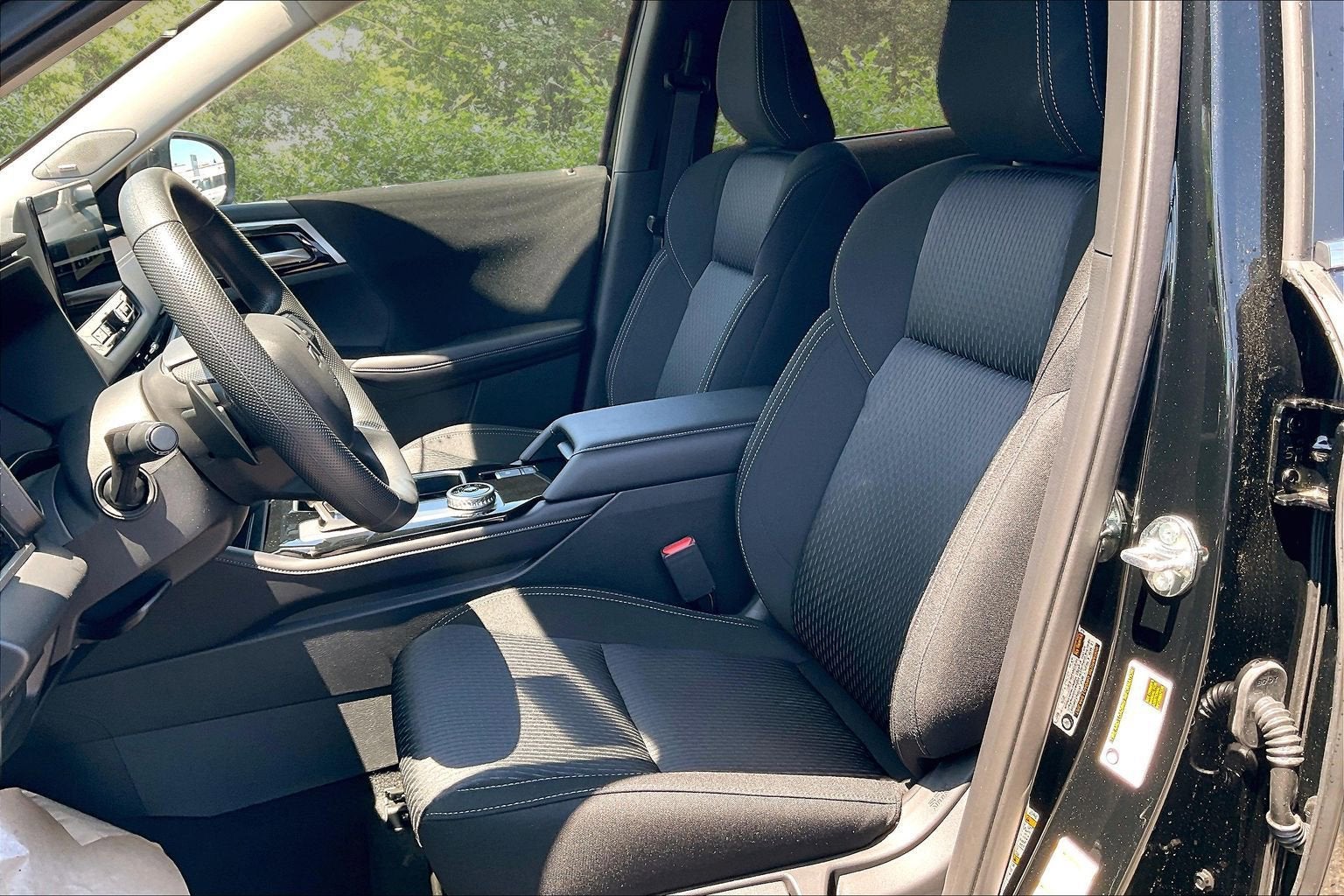 2026 Mitsubishi Outlander ES