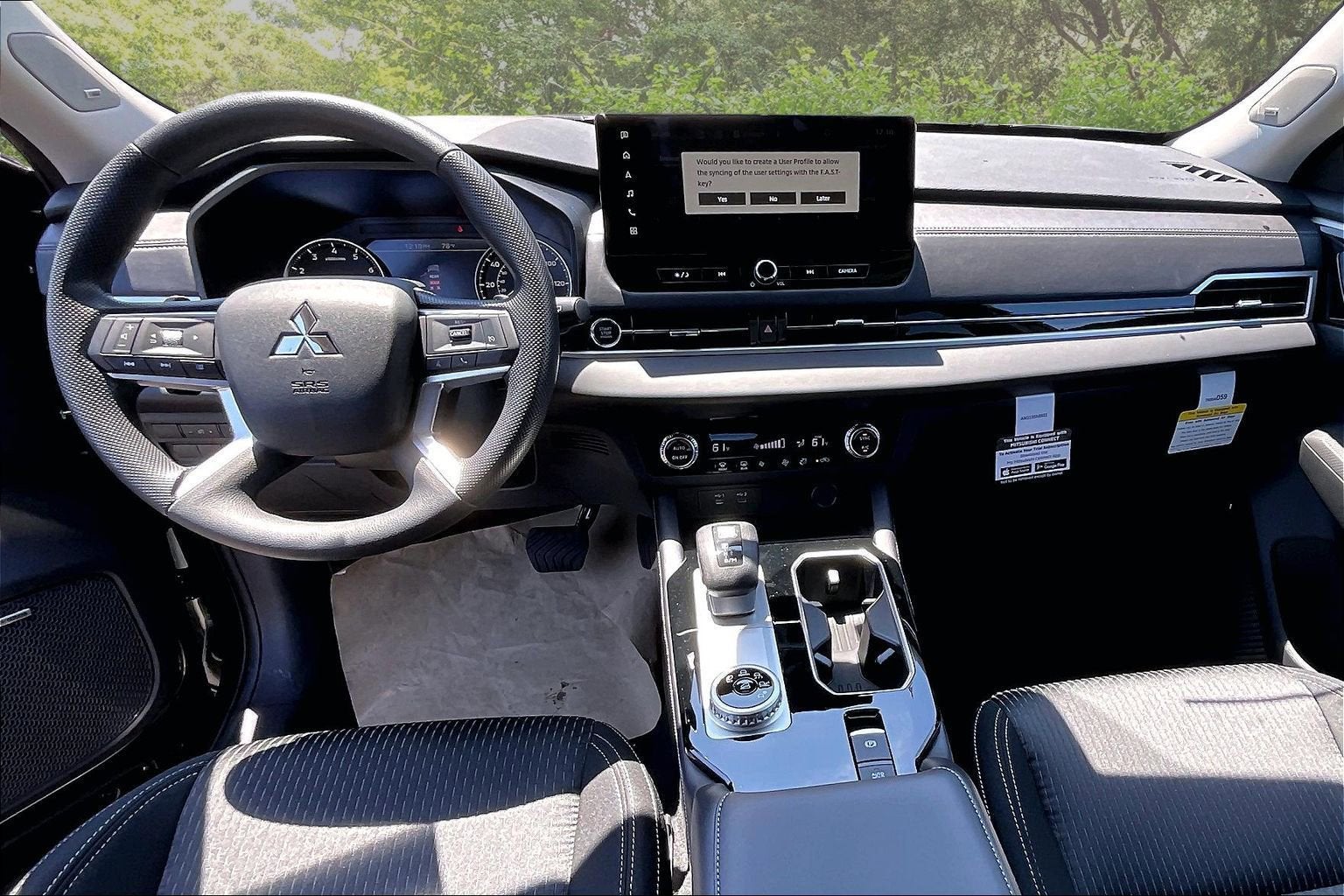 2026 Mitsubishi Outlander ES