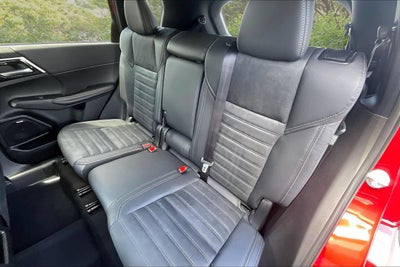 2026 Mitsubishi Outlander LE