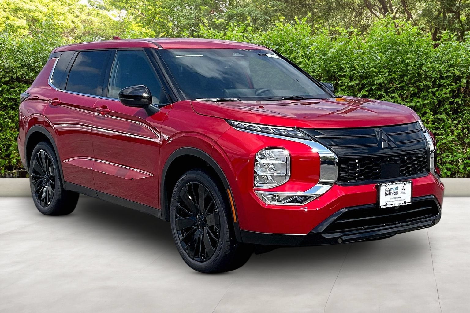 2026 Mitsubishi Outlander LE