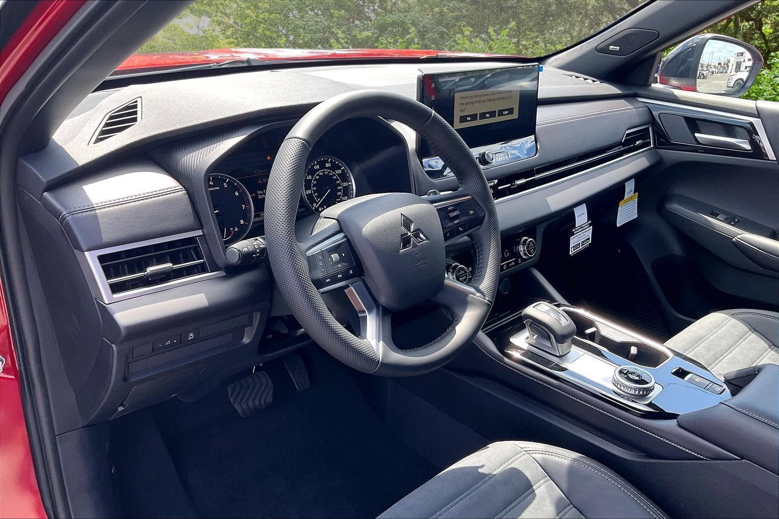 2026 Mitsubishi Outlander LE