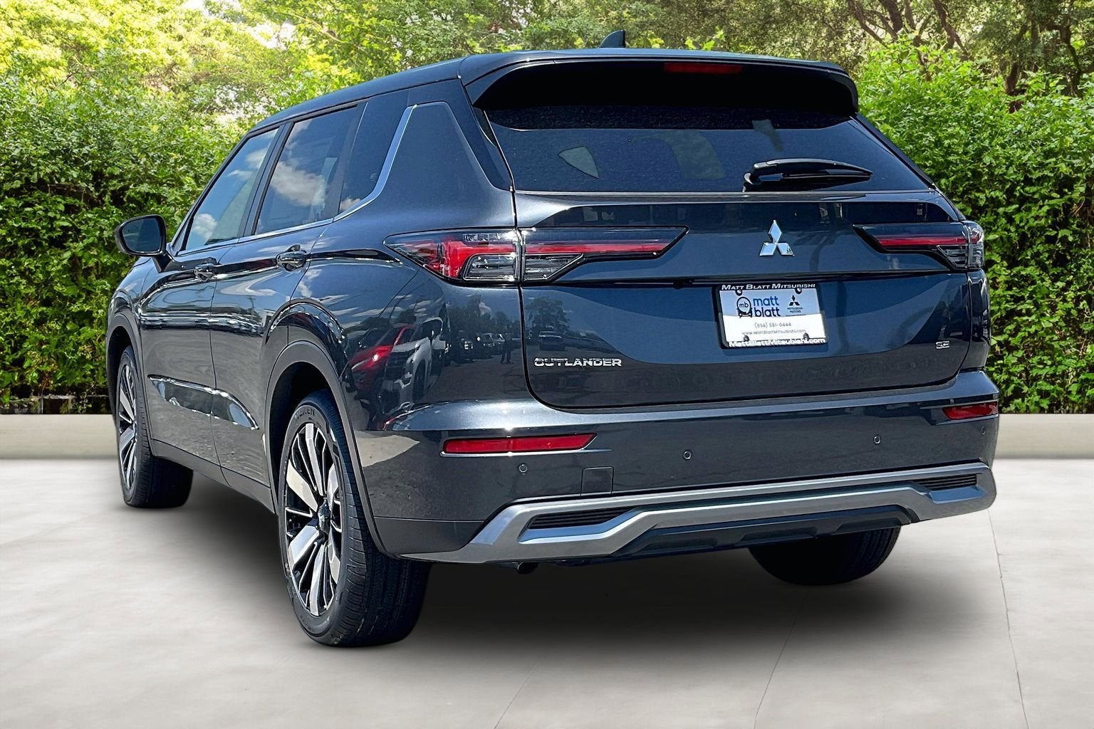 2026 Mitsubishi Outlander SE