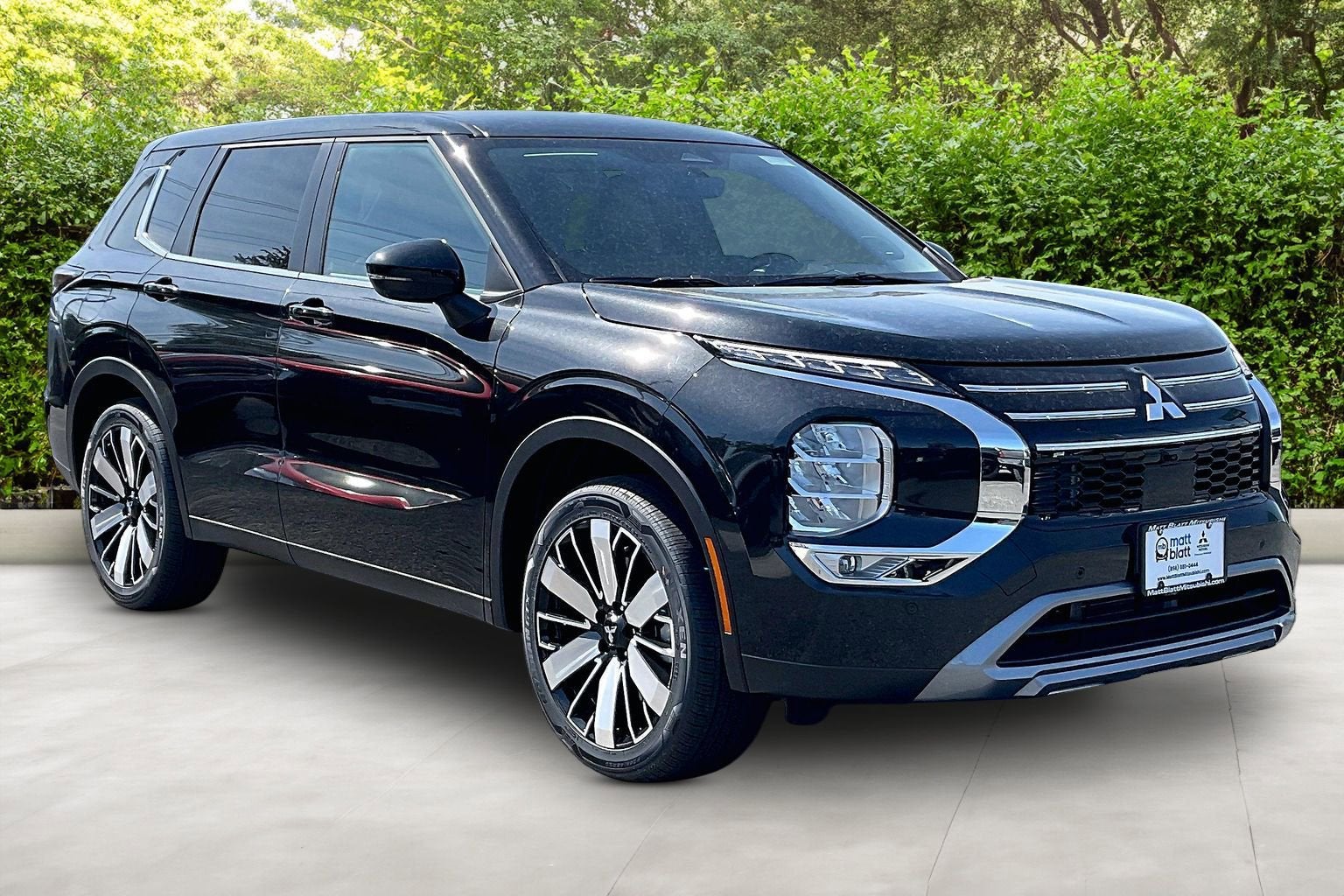 2026 Mitsubishi Outlander SE