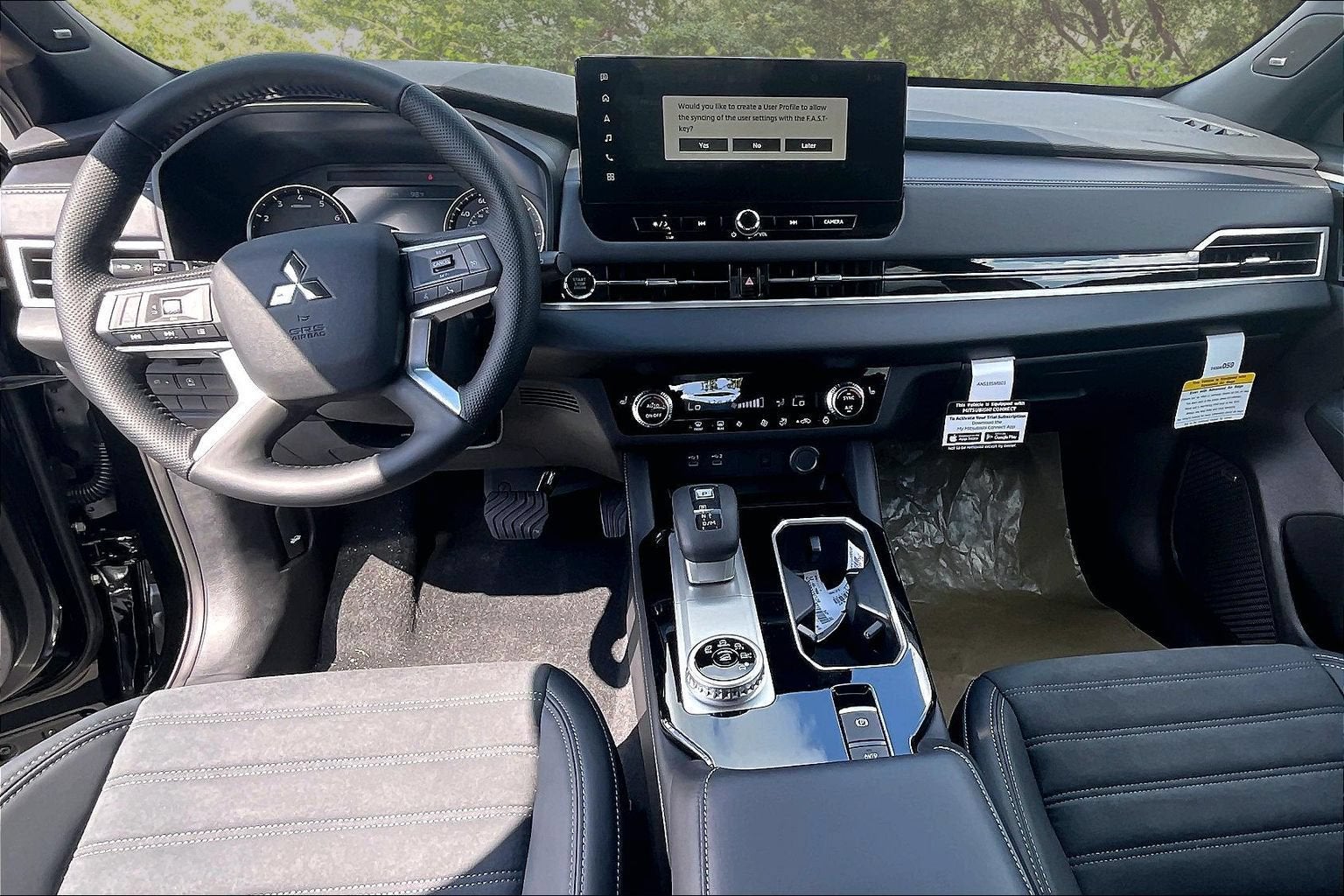 2026 Mitsubishi Outlander LE