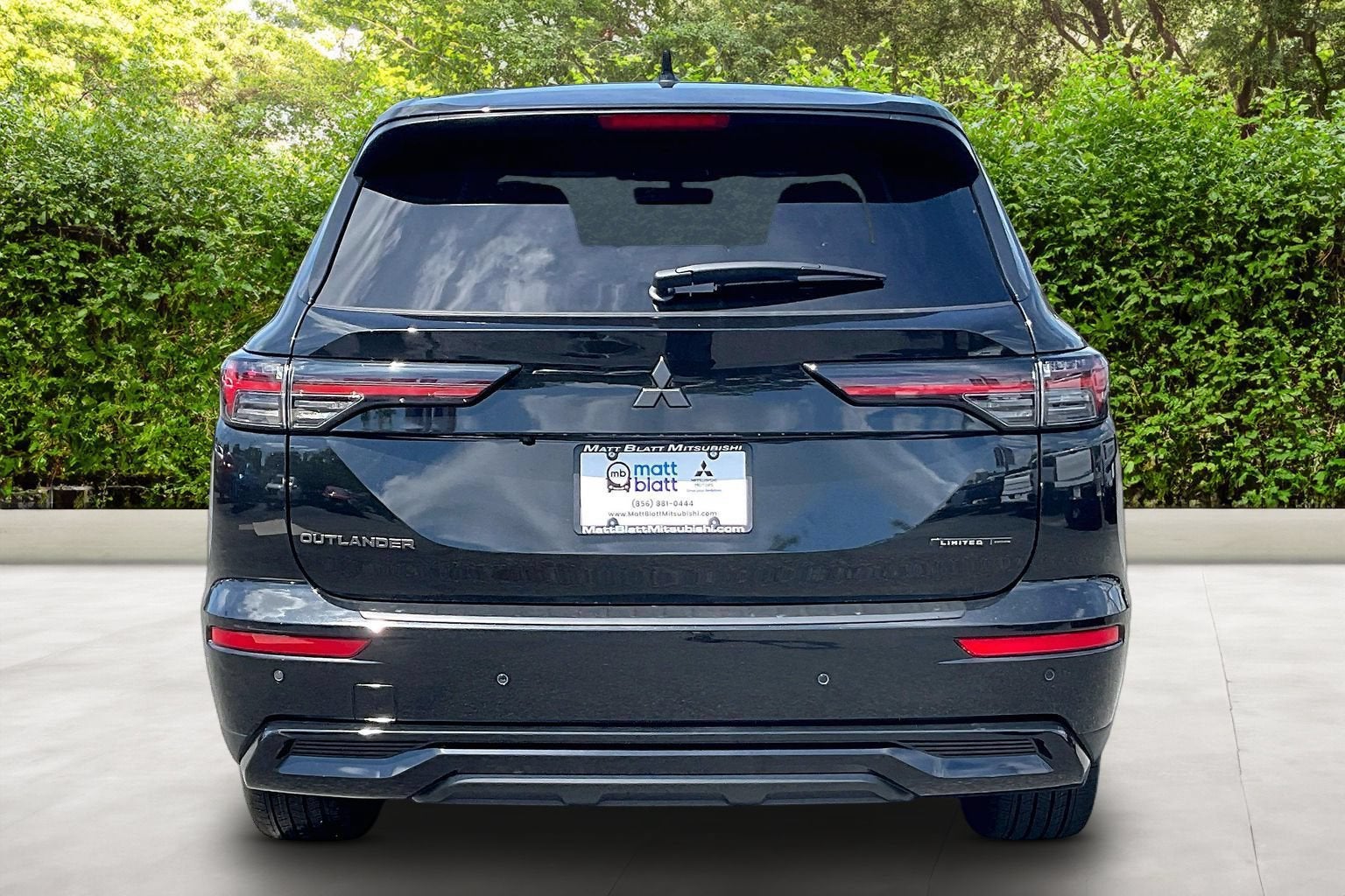 2026 Mitsubishi Outlander LE