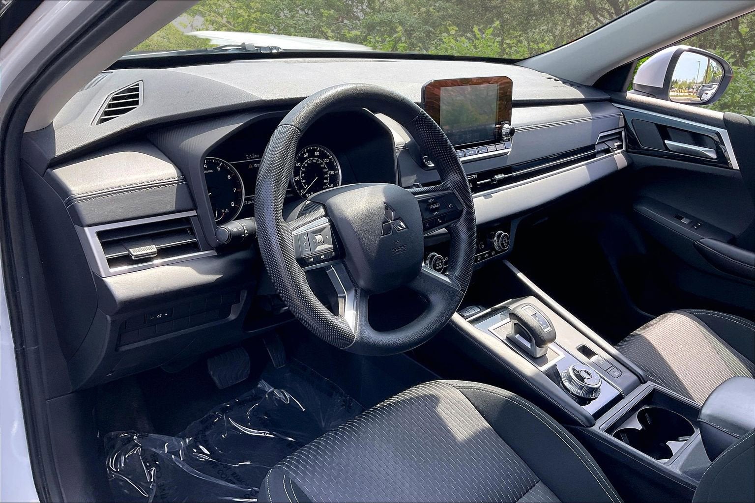 2022 Mitsubishi Outlander ES