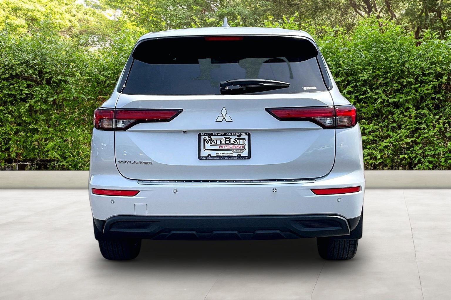2022 Mitsubishi Outlander ES