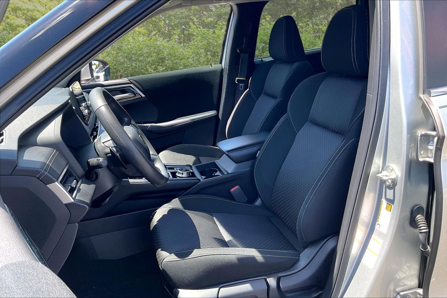 2022 Mitsubishi Outlander ES