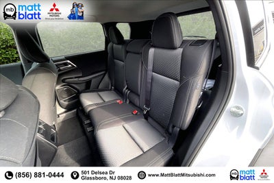 2025 Mitsubishi Outlander ES