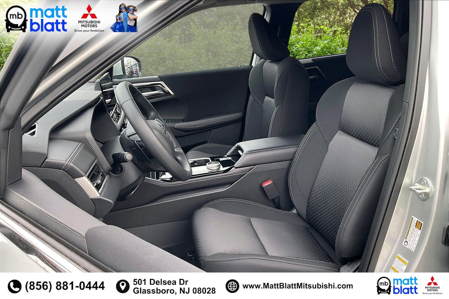 2025 Mitsubishi Outlander ES