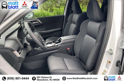 2025 Mitsubishi Outlander ES