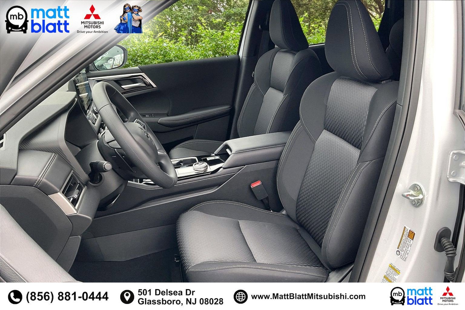 2025 Mitsubishi Outlander ES