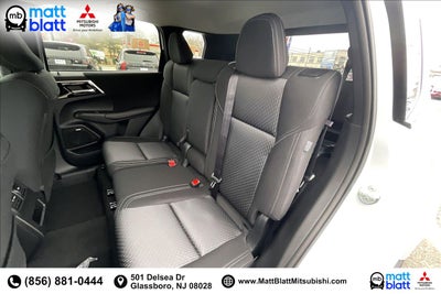 2025 Mitsubishi Outlander ES