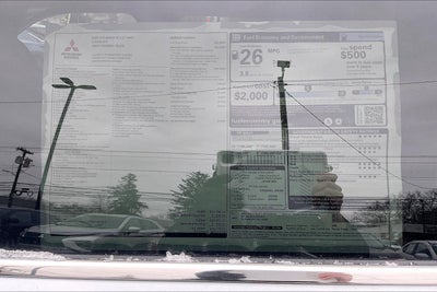 2025 Mitsubishi Outlander ES