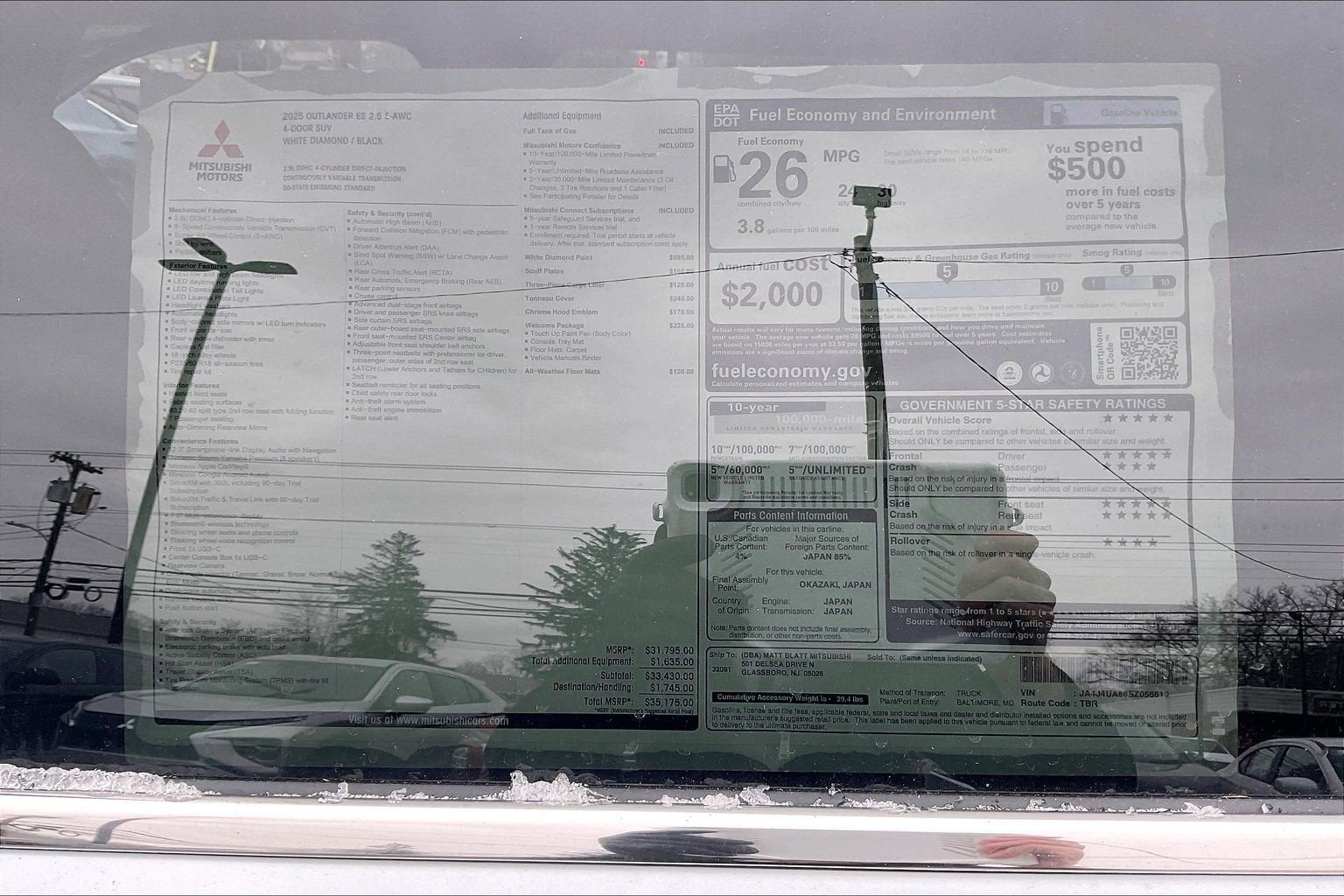 2025 Mitsubishi Outlander ES