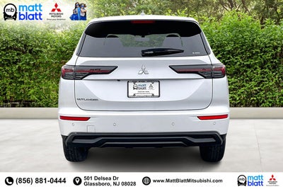 2025 Mitsubishi Outlander ES