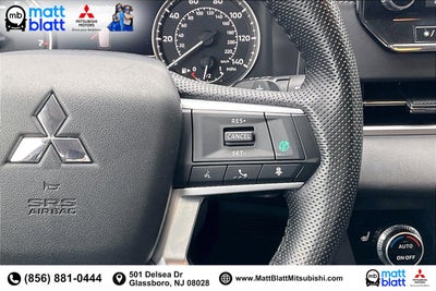 2023 Mitsubishi Outlander SE