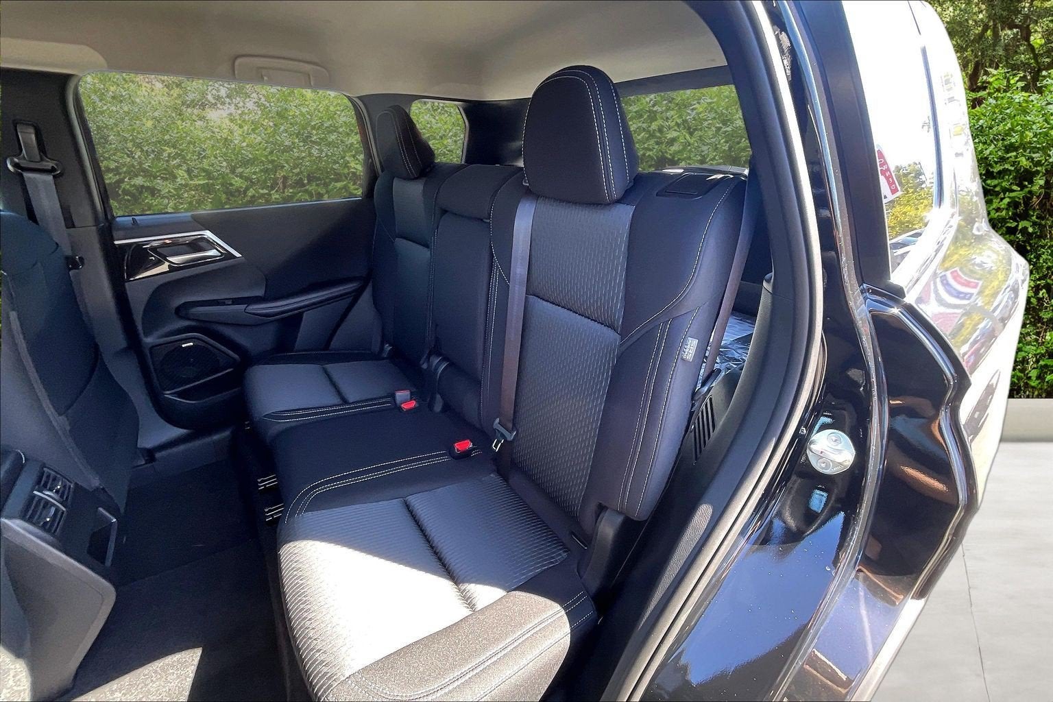 2026 Mitsubishi Outlander ES