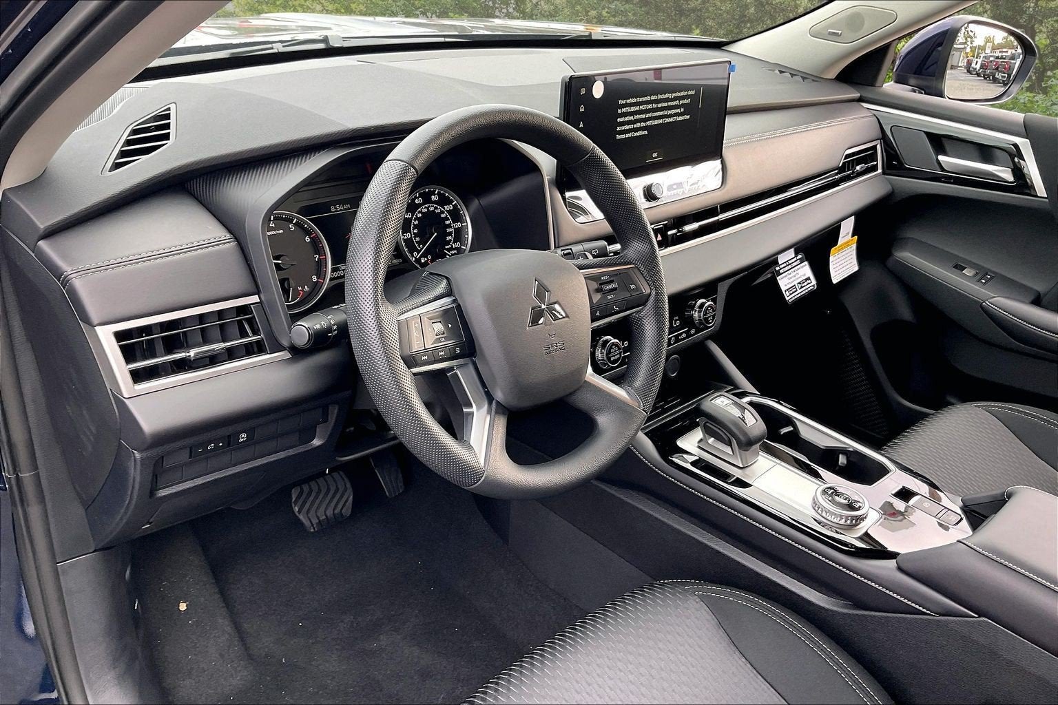 2026 Mitsubishi Outlander ES