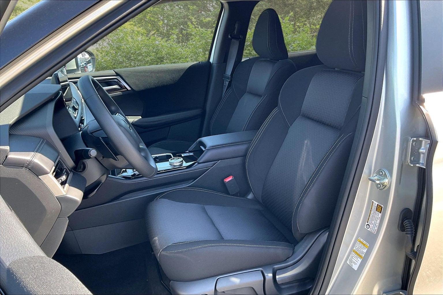 2026 Mitsubishi Outlander ES